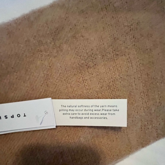 TOPSHOP Scarf - Picture 4 of 9